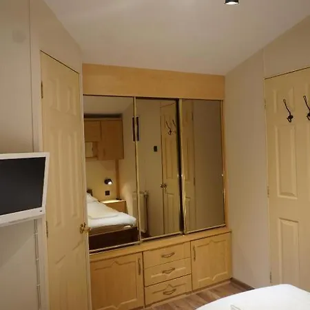 Domek Na Skarpie 샬레 *