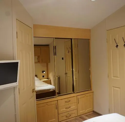 Domek Na Skarpie Alpehytte *